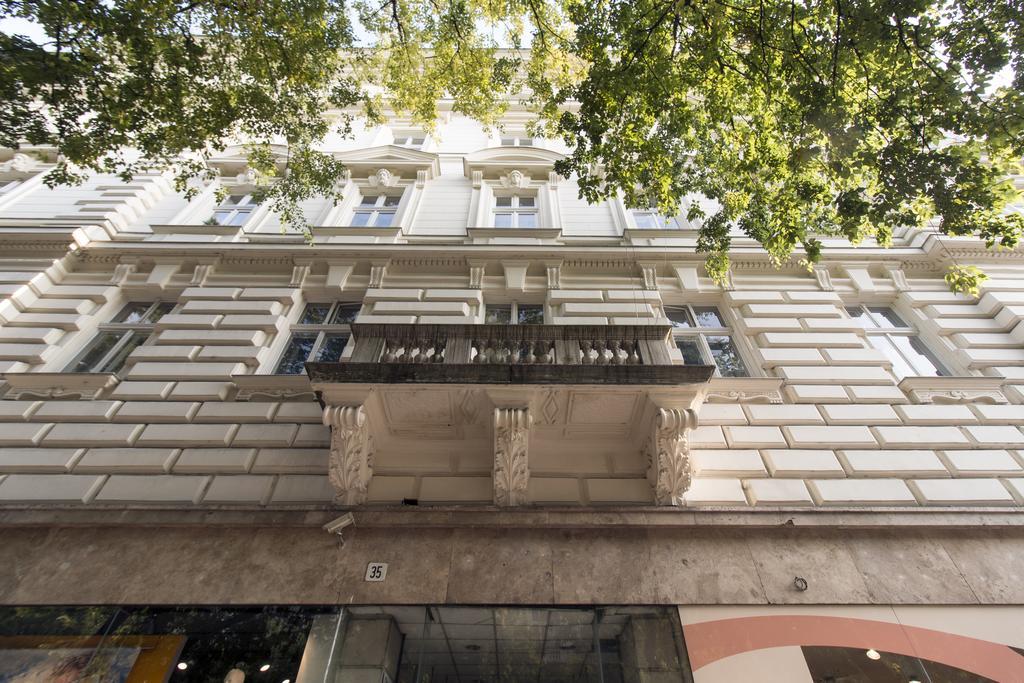 Luxury Apartment By Hi5 -Andrassy Suite 布达佩斯 外观 照片
